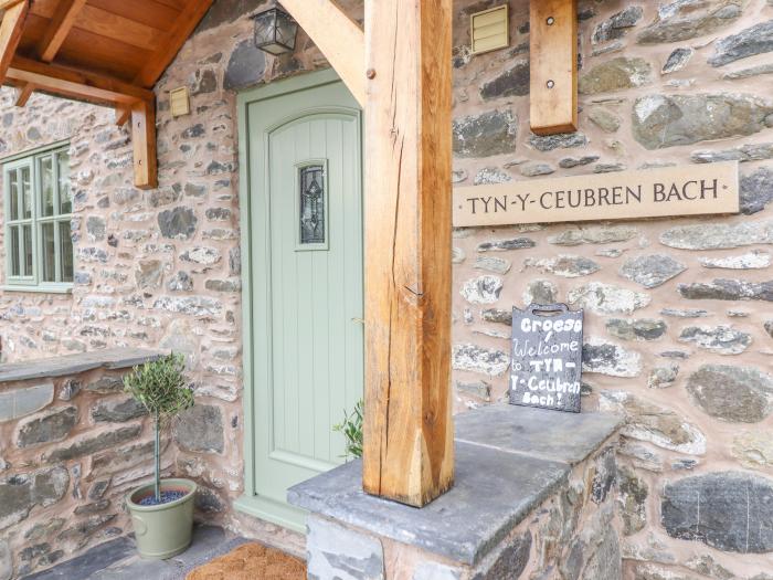 Tyn Y Ceubren Bach at Evelyns Retreat, Glyndyfrdwy