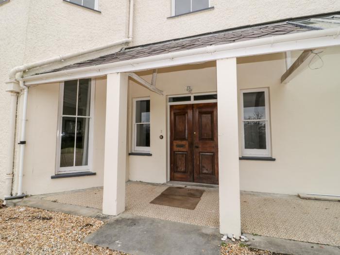 Flat 2 Tyn Y Caeau, Menai Bridge