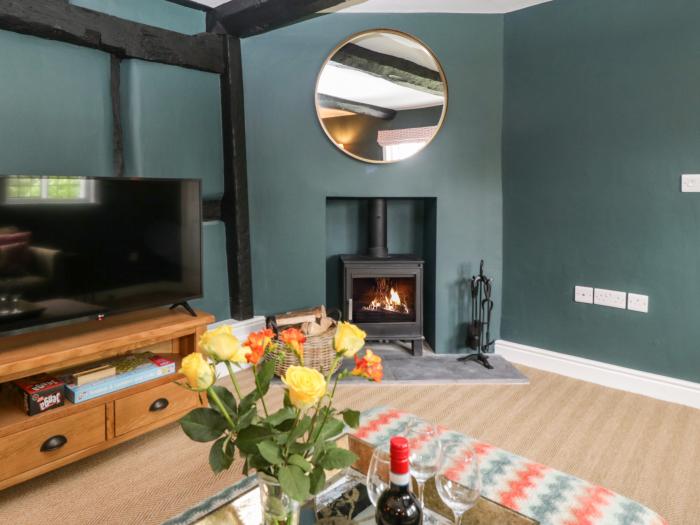 Lavendar Cottage, Malvern, Worcestershire. Three-bedroom, characterful home. Pet-friendly. Near AONB