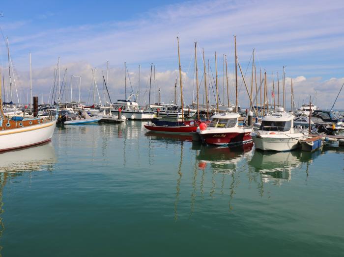 Willow Cabin, Cowes