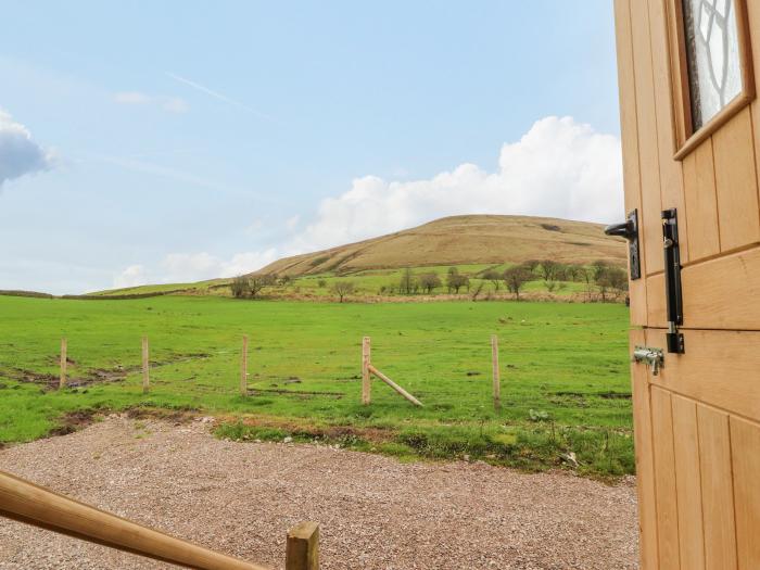 Hillcrest Shepherds Hut, Chipping