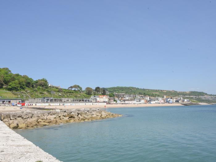 3 Cobb View, Lyme Regis