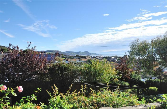 Greystones Flat, Lyme Regis