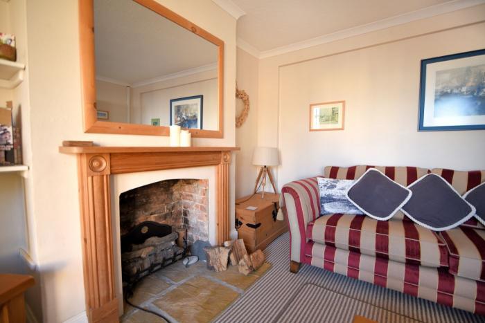 1 Cobb View, Lyme Regis