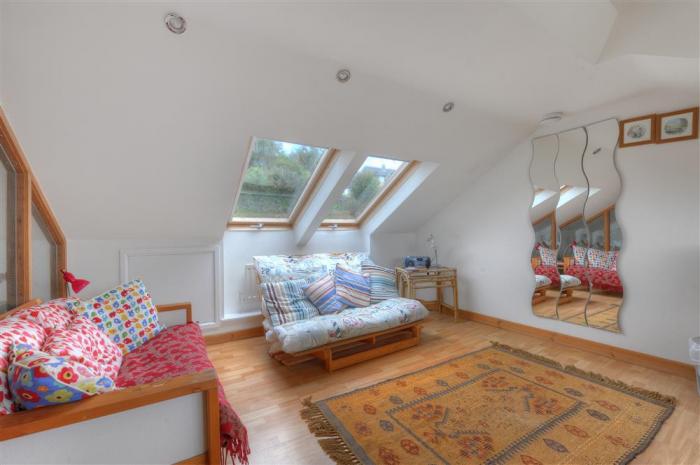 2 Kersbrook Gardens, Lyme Regis