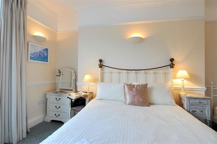 The Portland Suite, Lyme Regis