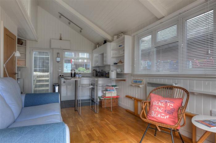 8 Bowling Green Chalets, Lyme Regis