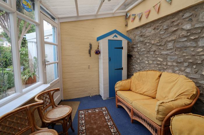 3 Dolphin Cottages, Lyme Regis