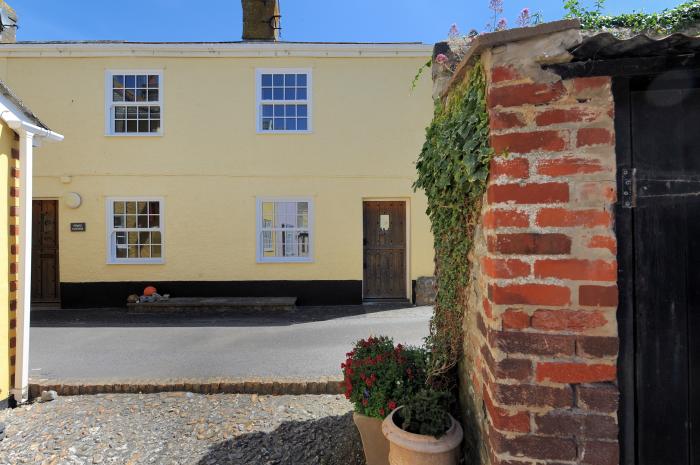 4/5 Georges Square, Lyme Regis