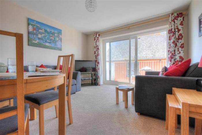 4 Bay View Court, Lyme Regis