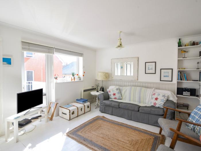 1 Bay View Court, Lyme Regis