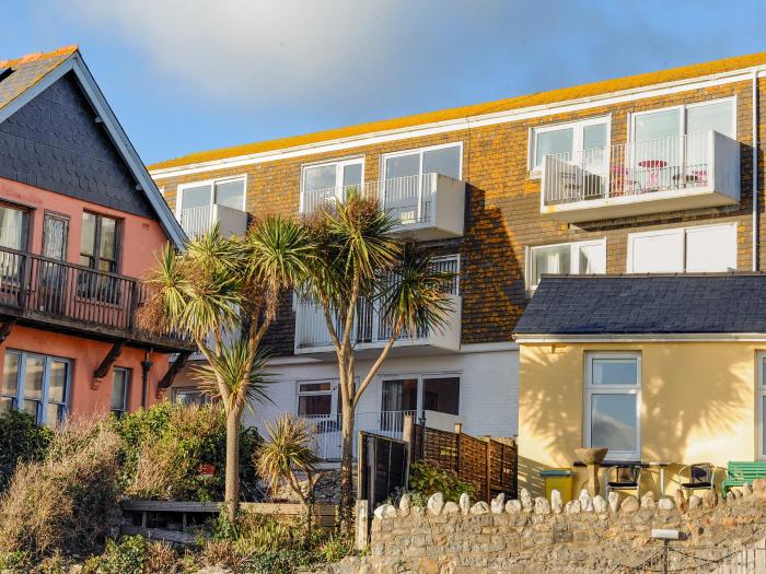 1 Bay View Court, Lyme Regis