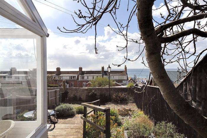 10 Cobb Terrace, Lyme Regis