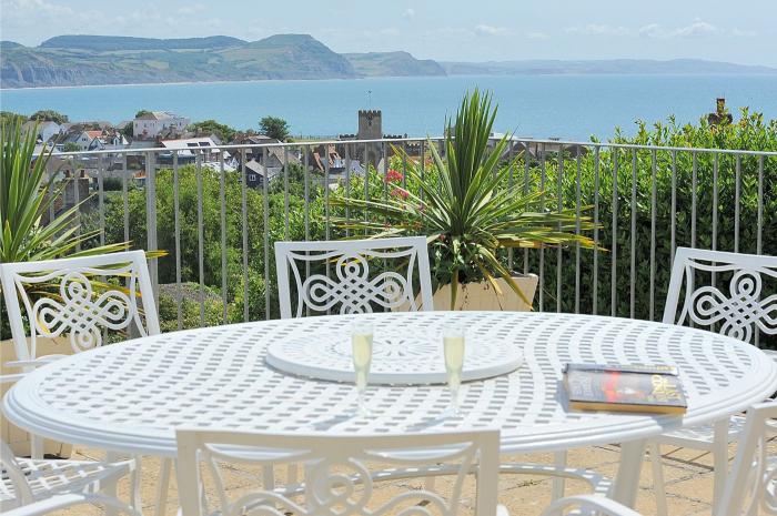 2 Hadleigh Villas, Lyme Regis