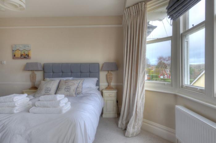 2 Hadleigh Villas, Lyme Regis