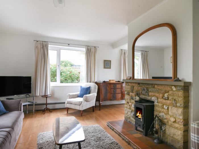 Hollycombe Cottage, Charmouth