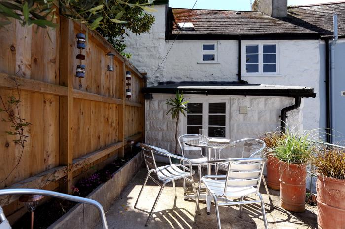 Monmouth Cottage, Lyme Regis