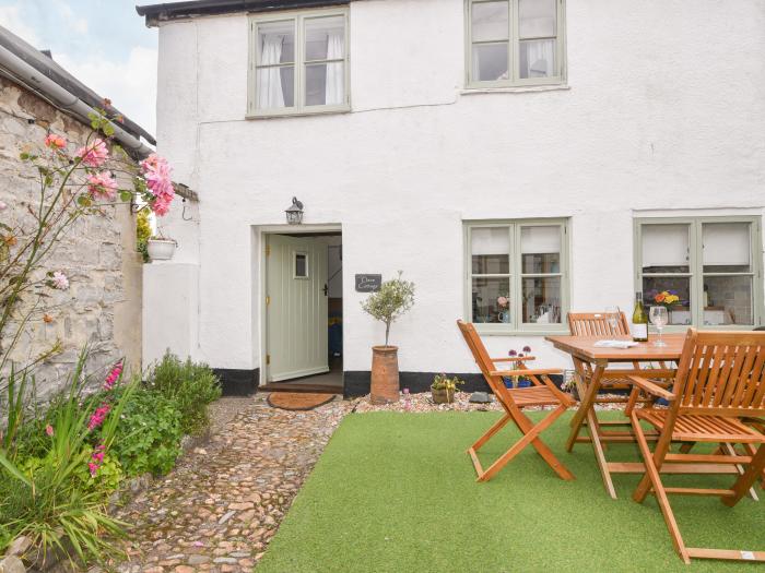 Cleve Cottage, Lyme Regis