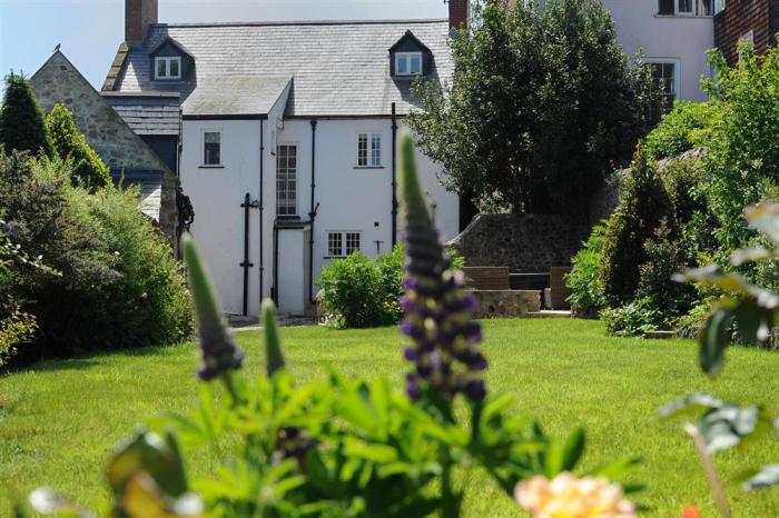 Stone House, Charmouth