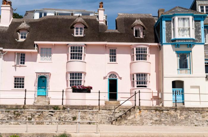 2 Beach Way House, Lyme Regis