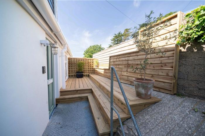 2 Beach Way House, Lyme Regis