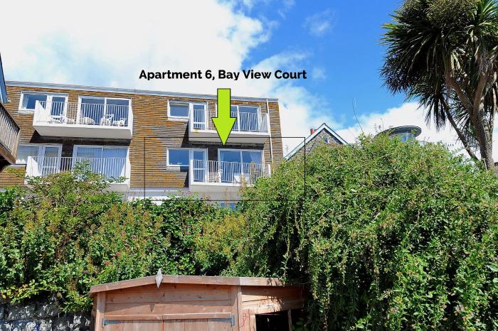 6 Bay View Court, Lyme Regis