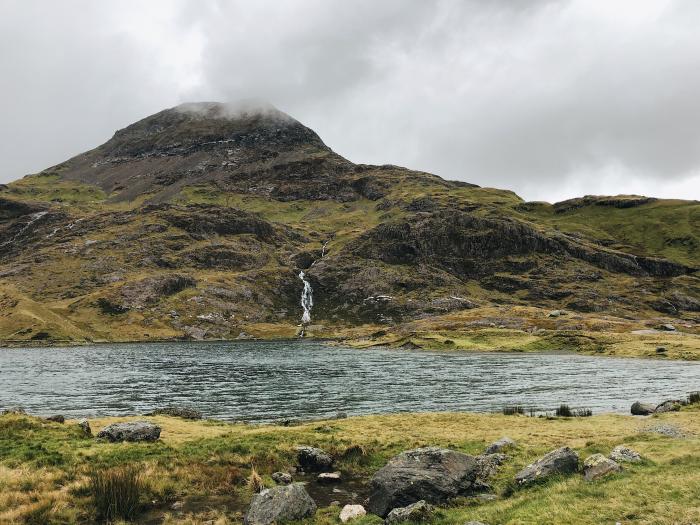 1 Llwyn Hir, Blaenau Ffestiniog