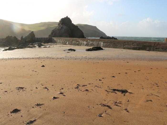 Paddler's Rest, Hope Cove