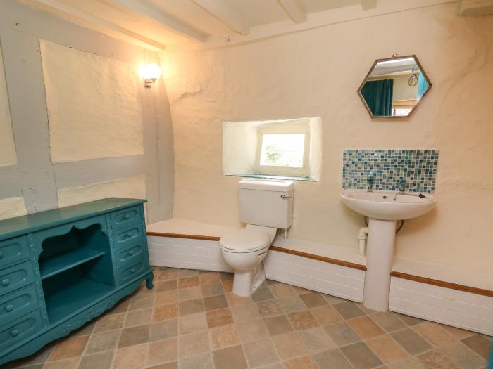 Penarth, Cregrina, near Builth Wells, Powys, in Wales. Hot tub. Smart TV. Woodburning stove. Parking