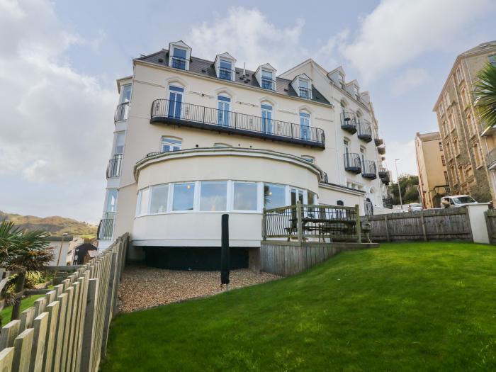 11 Cove View Apartments, Ilfracombe