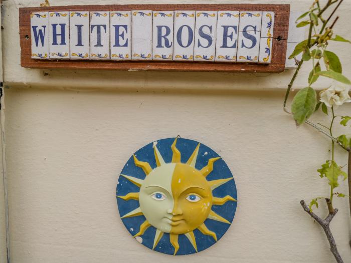 White Roses, Monmouth