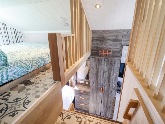 Posh Pod, Cemaes Bay