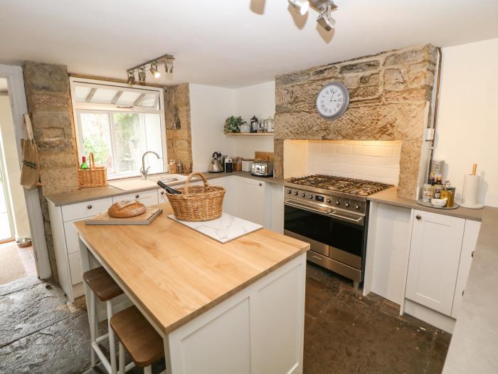 Hunters Cottage in Youlgreave, Peak District. Terraced. Character. Woodburner. Pet-friendly. 3-beds.