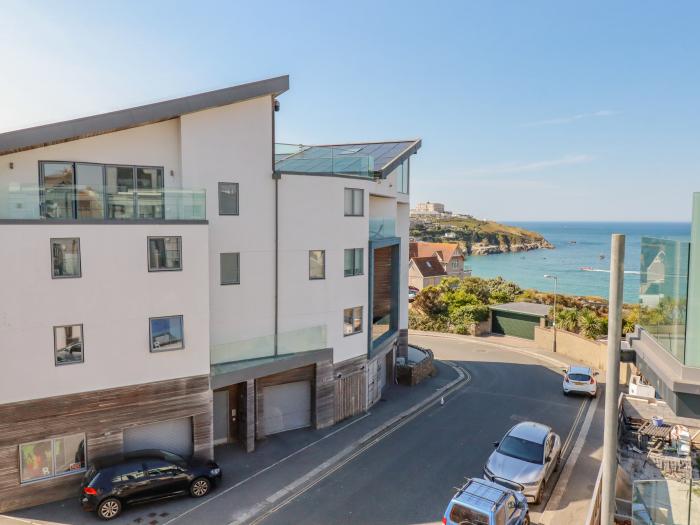 28 Island Crescent, Newquay