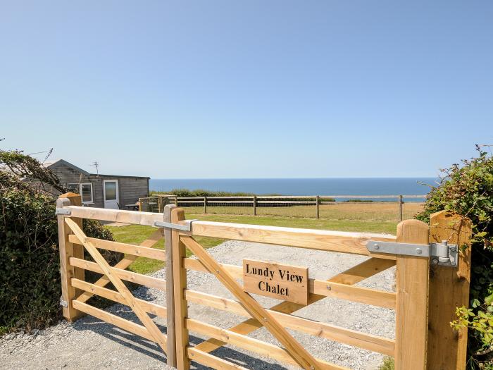 Lundy View Chalet, Widemouth Bay, Cornwall. Single-storey. Detached. Superb sea views. Pet-friendly.