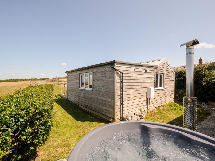 Lundy View Chalet, Widemouth Bay, Cornwall. Single-storey. Detached. Superb sea views. Pet-friendly.