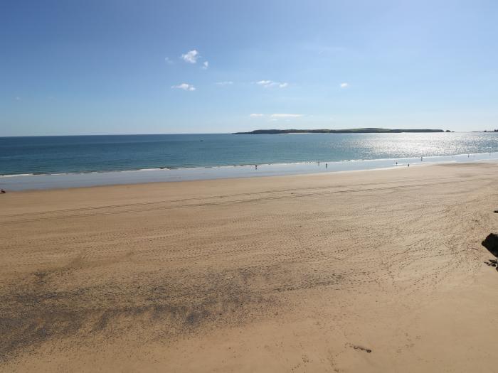 Sandtop, Tenby