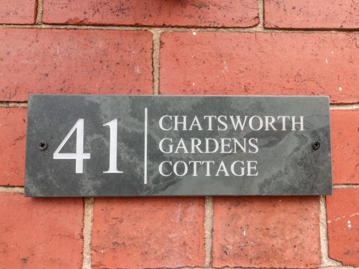 41 Chatsworth Gardens, Scarborough, North Yorkshire. Near National Park. Close to shop, pub & beach.