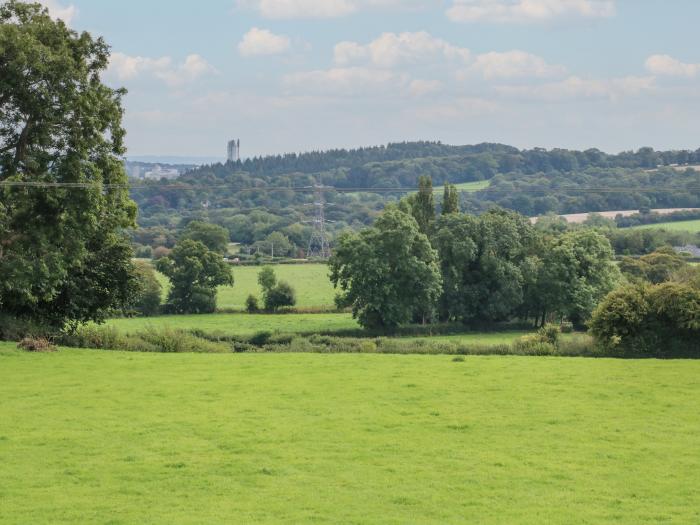 Bryn Celyn, in Nercwys near Mold, Flintshire. Near a National Park. Countryside views. Pet-friendly.