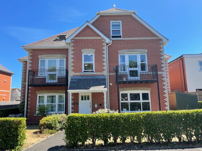 7 Harbour Reach, Weymouth