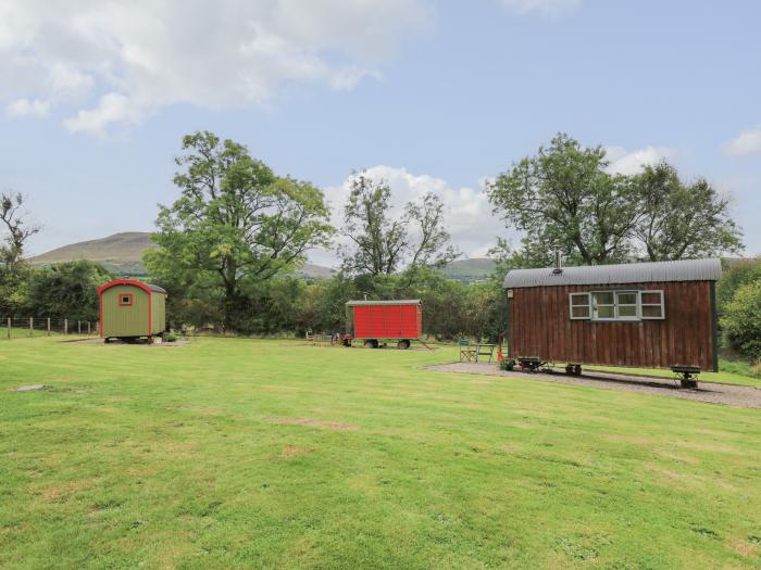 Tilly Gypsy-style Caravan Hut, Llangorse