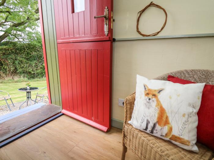 Sweet Briar Shepherds Hut, Llangorse