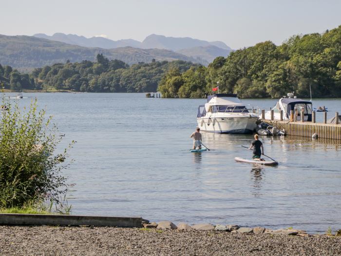 Holme Fell, Coniston, Cumbria, woodburning stove, pet-friendly, close to amenities and a lake, 4bed.