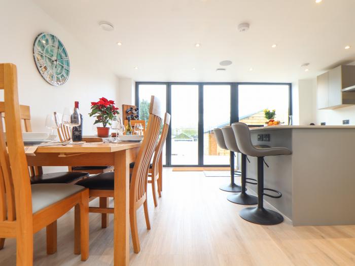 Sailors, Falmouth, Cornwall. Set over 3 floors. Open-plan living space. Woodburning stove. En-suites