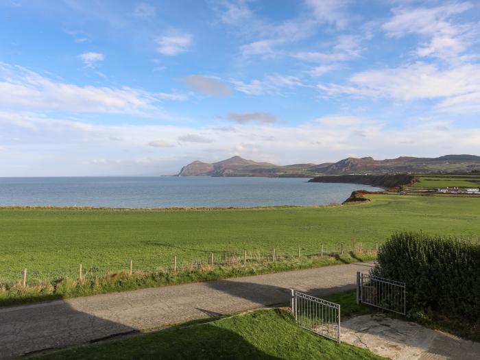 Hilltop, Morfa Nefyn