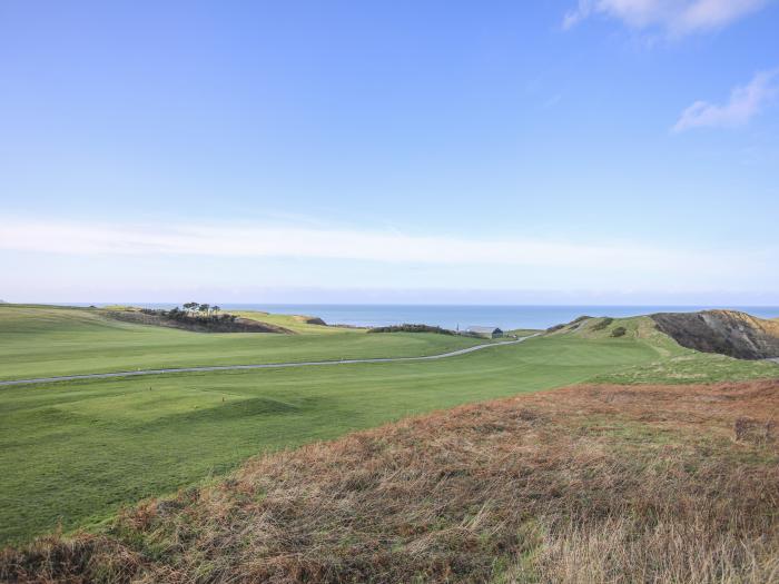 Hilltop, Morfa Nefyn