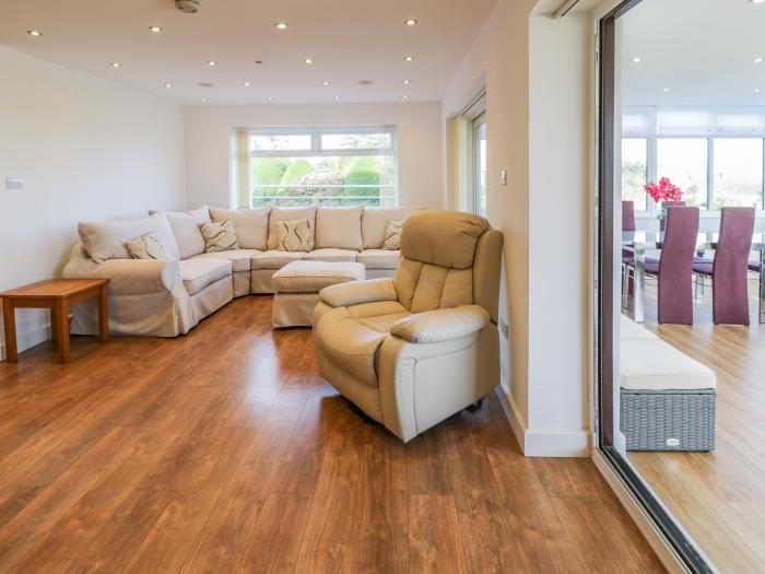 Top Of The Lane Luxury Holiday Apartment, Benllech