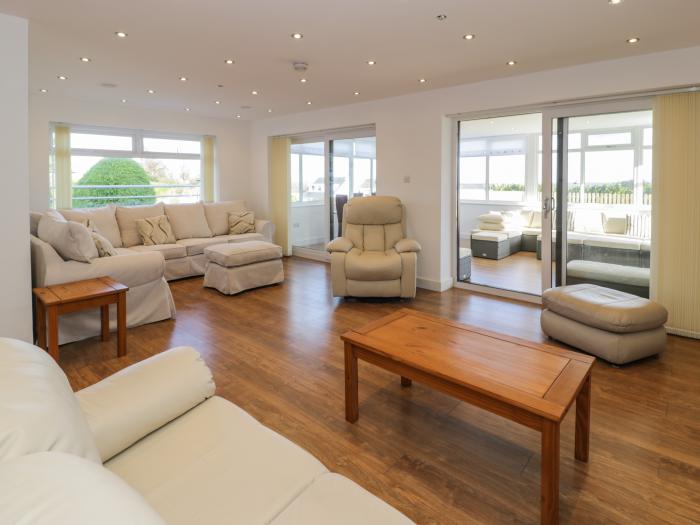 Top Of The Lane Luxury Holiday Apartment, Benllech