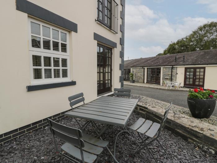 Whistle Stop Apartment, Porthmadog