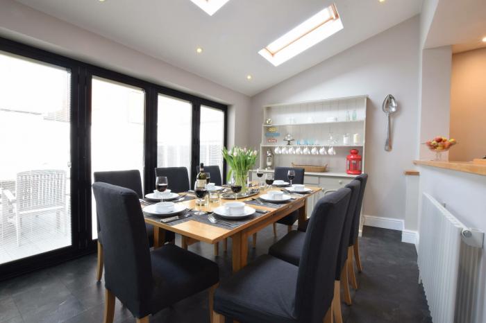 Regatta Lookout, Aldeburgh (sleeps 4), Aldeburgh